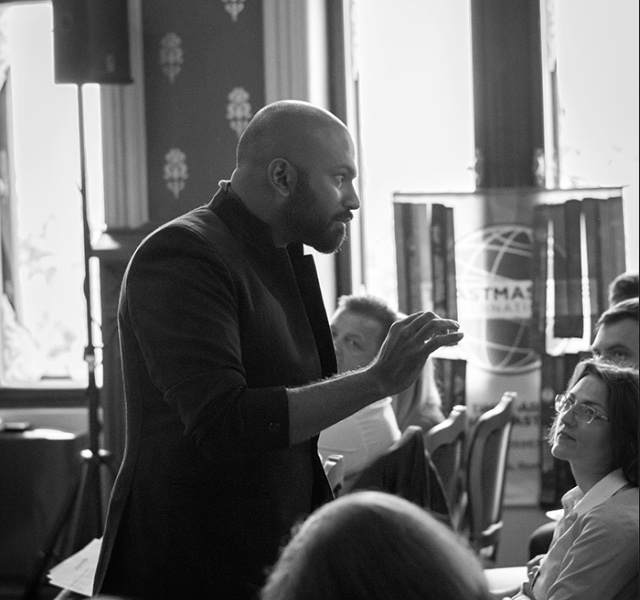 Dananjaya Hettiarachchi connecting with an audience