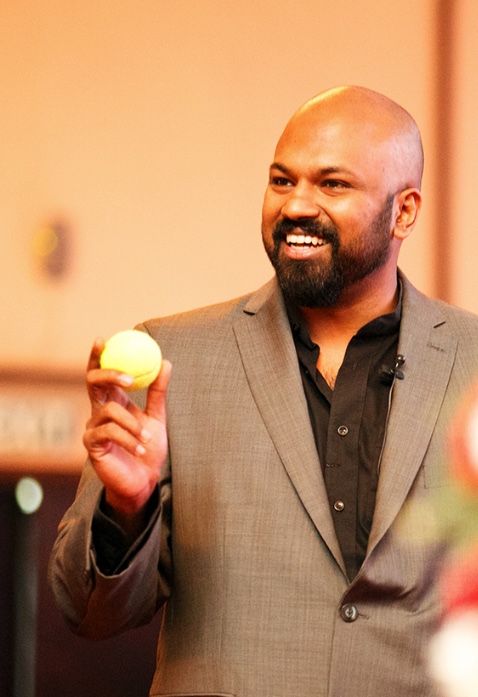 Dananjaya Hettiarachchi demonstrating a workshop concept